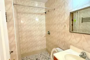 71-34 163rd St, Fresh Meadows, NY 11365 - Photo 14