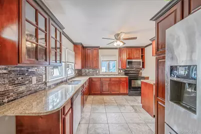 276 Dogwood Road W, Mastic Beach, NY 11951 - Photo 10