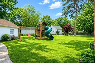 276 Dogwood Rd W, Mastic Beach, NY 11951 - Photo 30