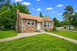 276 Dogwood Rd W, Mastic Beach, NY 11951 - Photo 6