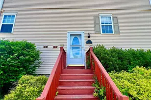 60 Peach Pl, Middletown, NY 10940 - Photo 2