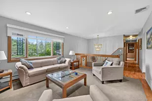 7 Spur Dr, Nanuet, NY 10954 - Photo 4
