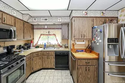 425 Linden Street, Bellmore, NY 11710 - Photo 12