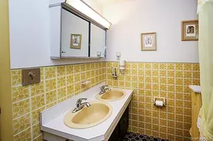 425 Linden St, Bellmore, NY 11710 - Photo 28