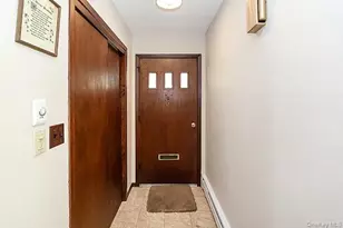 425 Linden St, Bellmore, NY 11710 - Photo 4