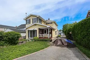 425 Linden St, Bellmore, NY 11710 - Photo 38