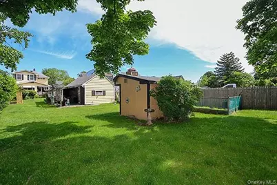 425 Linden Street, Bellmore, NY 11710 - Photo 36