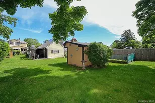425 Linden St, Bellmore, NY 11710 - Photo 36
