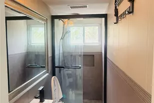 52 Miller Pl, Syosset, NY 11791 - Photo 10