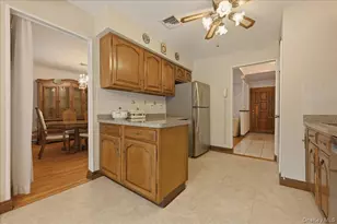 17 Avon Rd, Farmingdale, NY 11735 - Photo 12