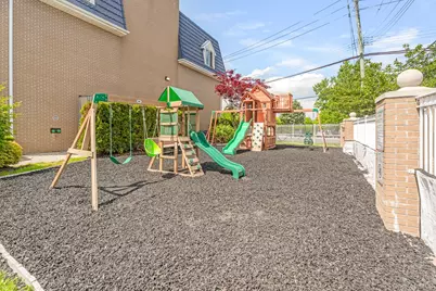 1513 Royce Street #2G, Brooklyn, NY 11234 - Photo 24