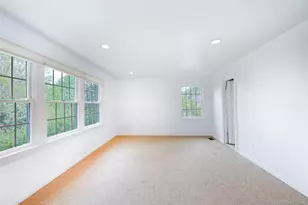 24 Timberline Dr, Huntington, NY 11743 - Photo 20