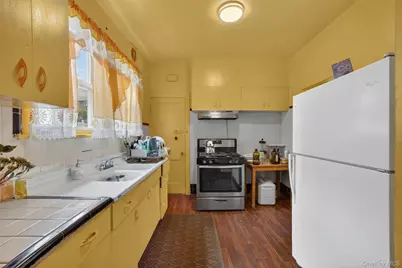 66 Page Avenue, Yonkers, NY 10704 - Photo 14