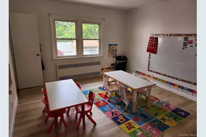 213-05 Union Turnpike, Bayside, NY 11364 - Photo 10