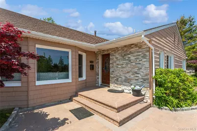 996 Wateredge Place, Hewlett, NY 11557 - Photo 4