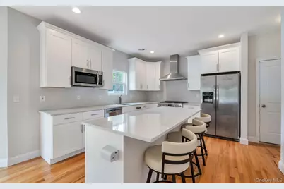 164 Chestnut Street, Mount Sinai, NY 11766 - Photo 16