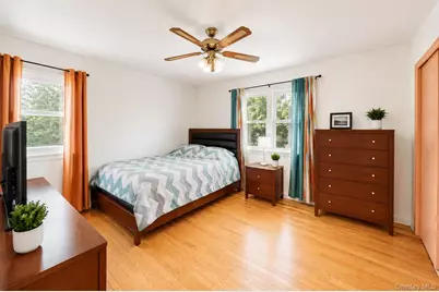 4234 Monticello Avenue, Bronx, NY 10466 - Photo 12