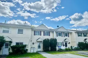 39 Cedar Ct, Middletown, NY 10940 - Photo 2