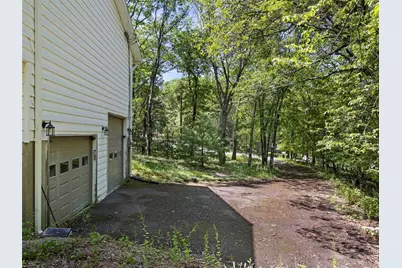 1079 Josephs Boulevard, Saugerties, NY 12477 - Photo 4