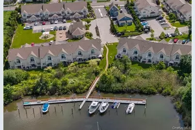 206 Anchor Court, Copiague, NY 11726 - Photo 18