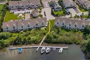 206 Anchor Ct, Copiague, NY 11726 - Photo 18
