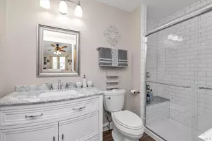 206 Anchor Ct, Copiague, NY 11726 - Photo 10
