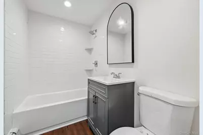 27 Lindner Place, Smithtown, NY 11787 - Photo 16