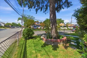 44 St Pauls Rd S, Hempstead, NY 11550 - Photo 8
