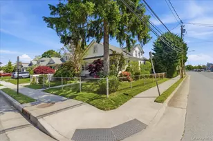44 St Pauls Rd S, Hempstead, NY 11550 - Photo 2
