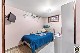 75-21 Furmanville Ave, Middle Village, NY 11379 - Photo 22