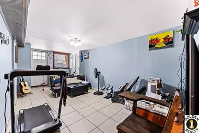 7521 Furmanville Avenue, Middle Village, NY 11379 - Photo 20