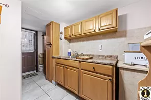 75-21 Furmanville Ave, Middle Village, NY 11379 - Photo 16