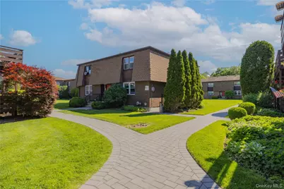 145 New Holland Village, Nanuet, NY 10954 - Photo 32