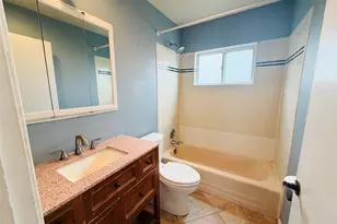 4 Willow Pl, Hicksville, NY 11801 - Photo 14