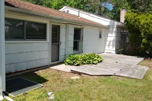 36 Burr Rd, East Northport, NY 11731 - Photo 6