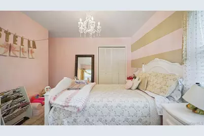25 Manor Avenue, White Plains, NY 10605 - Photo 28