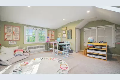25 Manor Avenue, White Plains, NY 10605 - Photo 38