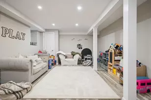 25 Manor Ave, White Plains, NY 10605 - Photo 34