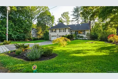 25 Manor Avenue, White Plains, NY 10605 - Photo 1
