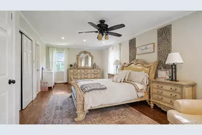 25 Manor Avenue, White Plains, NY 10605 - Photo 14