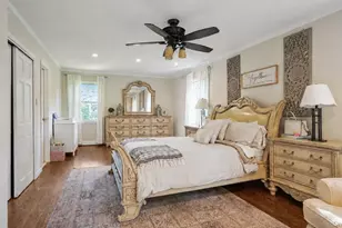 25 Manor Ave, White Plains, NY 10605 - Photo 14