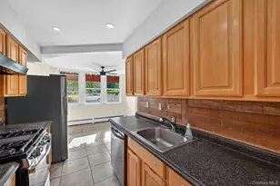 126 Halgren Crescent, Haverstraw, NY 10927 - Photo 12