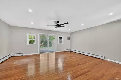 126 Halgren Crescent, Haverstraw, NY 10927 - Photo 18