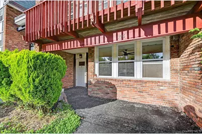 126 Halgren Crescent, Haverstraw, NY 10927 - Photo 4
