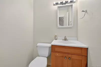 126 Halgren Crescent, Haverstraw, NY 10927 - Photo 20
