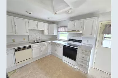 1425 State Route 32, Wallkill, NY 12589 - Photo 4