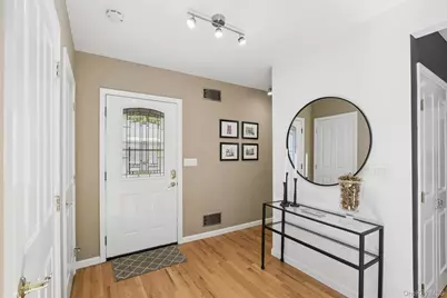 1040 Harrison Drive, Centerport, NY 11721 - Photo 20