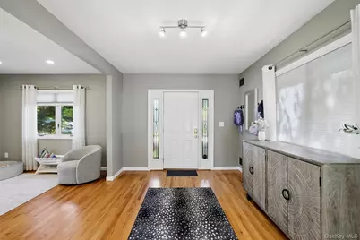 1040 Harrison Drive, Centerport, NY 11721 - Photo 6