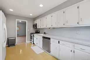 41 Shepherds Dr, Scarsdale, NY 10583 - Photo 16