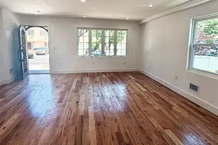 342 E 234th Street E, Bronx, NY 10470 - Photo 2